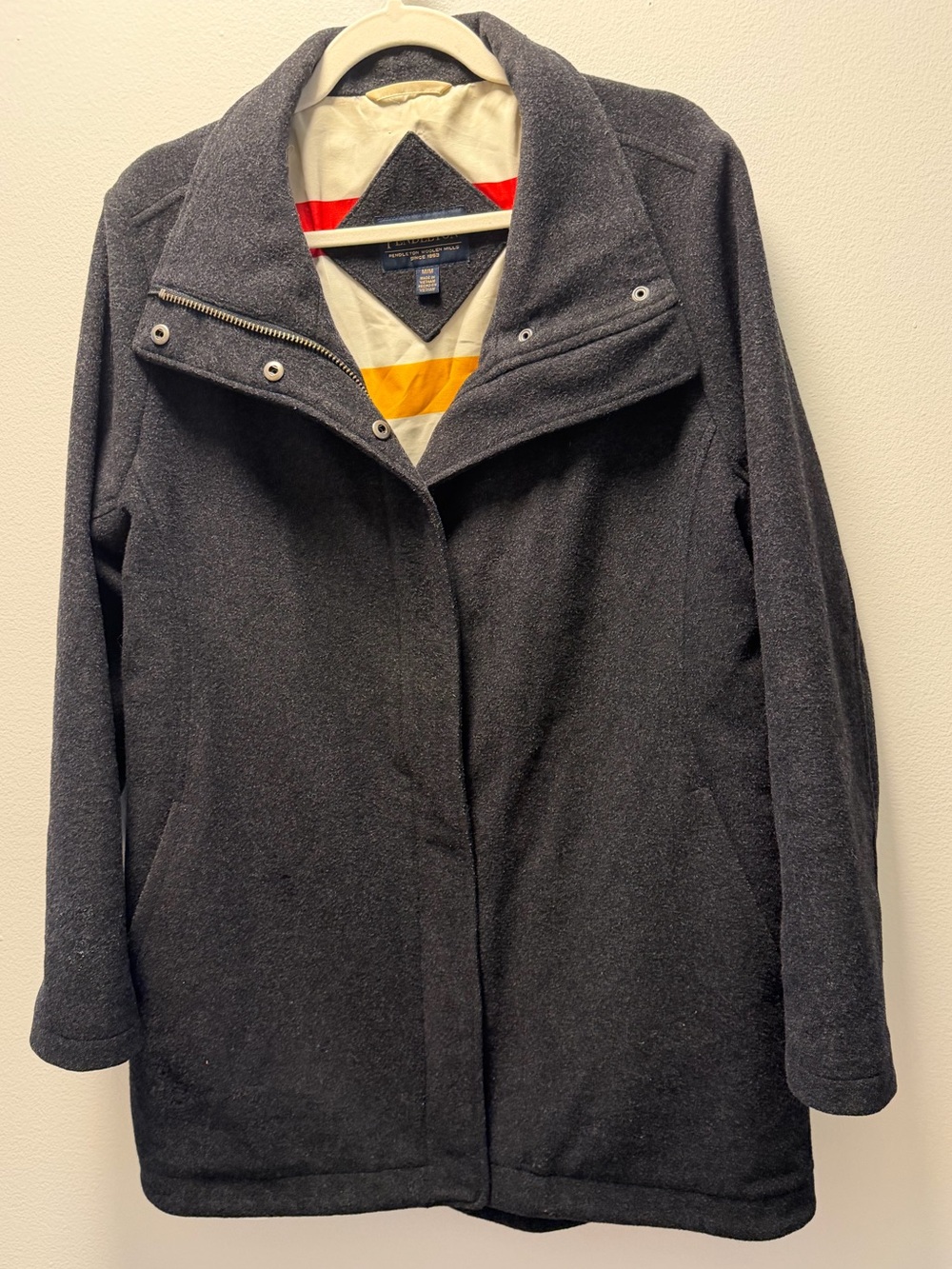 Men’s Pendleton Wool Jacket Medium 3/4 Length Straight Cut Dual Zip & Snaps Gray